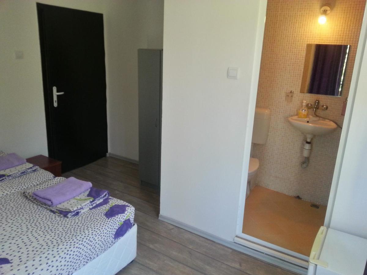 Guest House Bedrock Bełogradczik Zewnętrze zdjęcie
