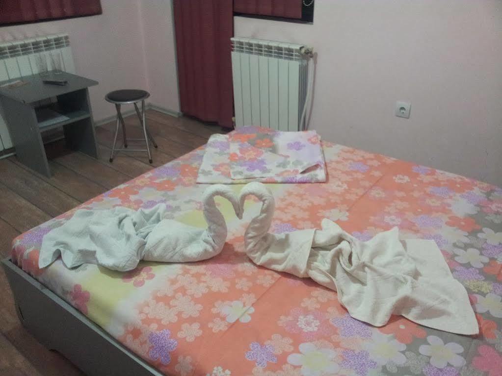 Guest House Bedrock Bełogradczik Zewnętrze zdjęcie