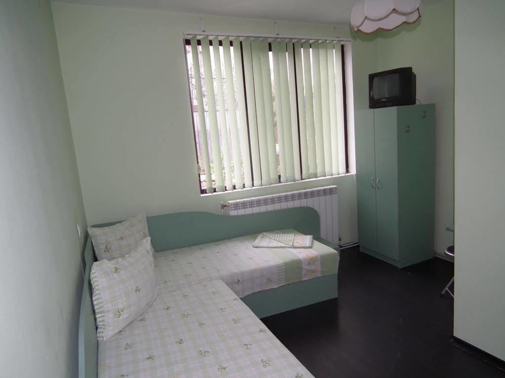 Guest House Bedrock Bełogradczik Zewnętrze zdjęcie