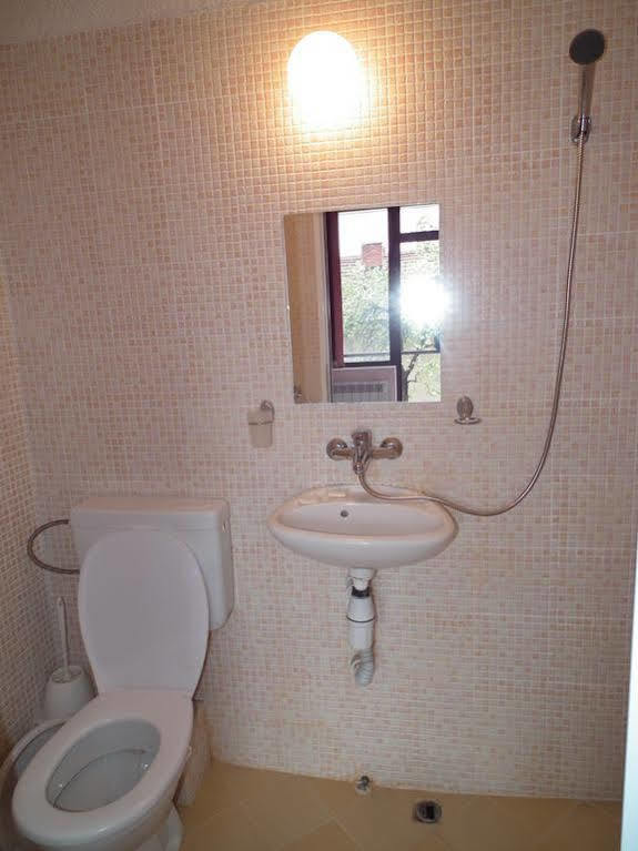 Guest House Bedrock Bełogradczik Zewnętrze zdjęcie